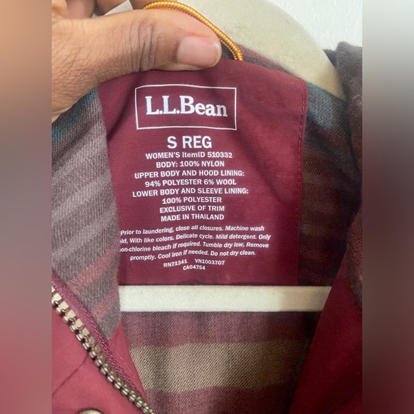 L.L. Bean Women's Mountain Classic Water-Resistant Jacket Size S - Picture 7 of 13